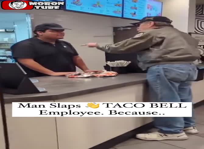 Video :A Taco Bell employee is punched by an irate client because